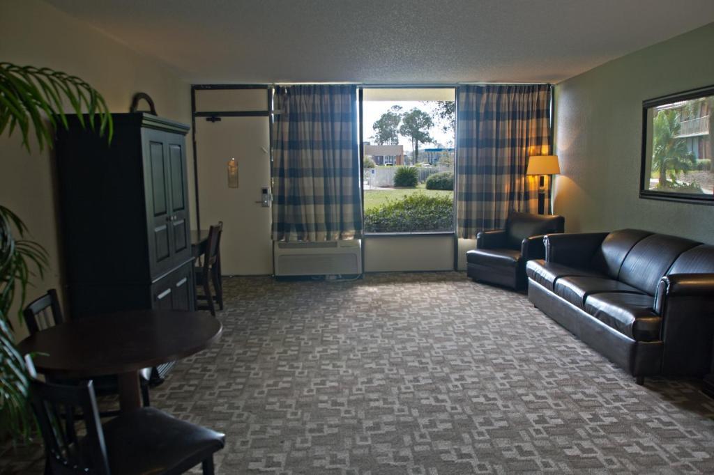 Springfield Hotel And Suites 金斯兰 外观 照片